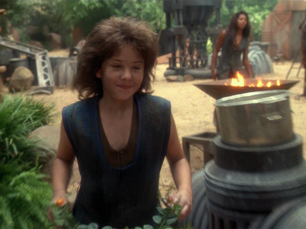extant_StarTrekVoyager_4x04-Nemesis_4490.jpg