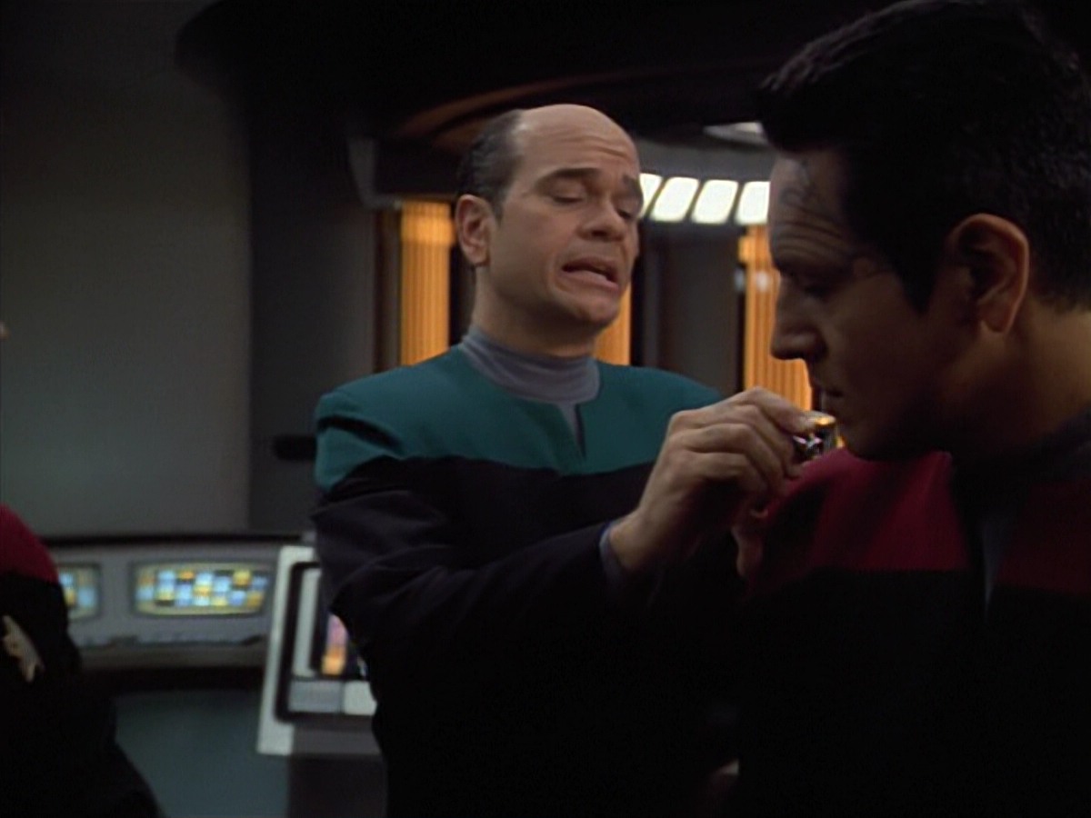 extant_StarTrekVoyager_4x04-Nemesis_4555.jpg