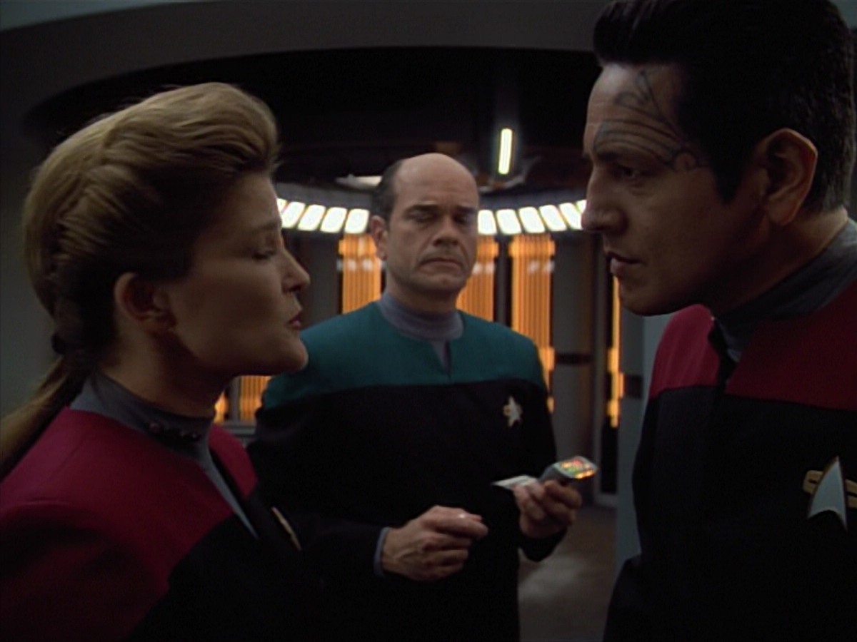 extant_StarTrekVoyager_4x04-Nemesis_4644.jpg