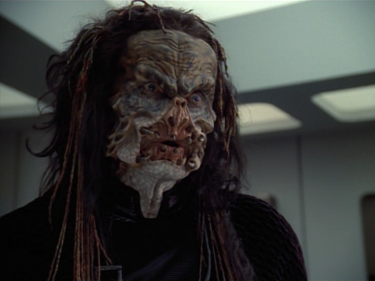 extant_StarTrekVoyager_4x04-Nemesis_4728.jpg