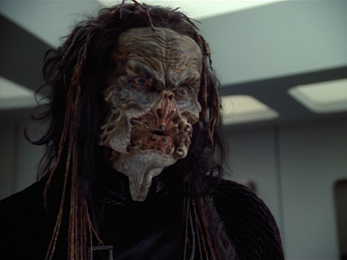 extant_StarTrekVoyager_4x04-Nemesis_4729.jpg