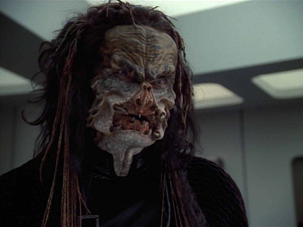 extant_StarTrekVoyager_4x04-Nemesis_4732.jpg