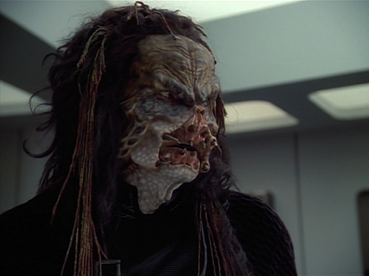 extant_StarTrekVoyager_4x04-Nemesis_4745.jpg