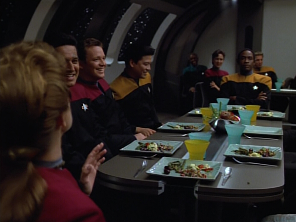 extant_StarTrek_VOY_4x05-Revulsion_00366.jpg