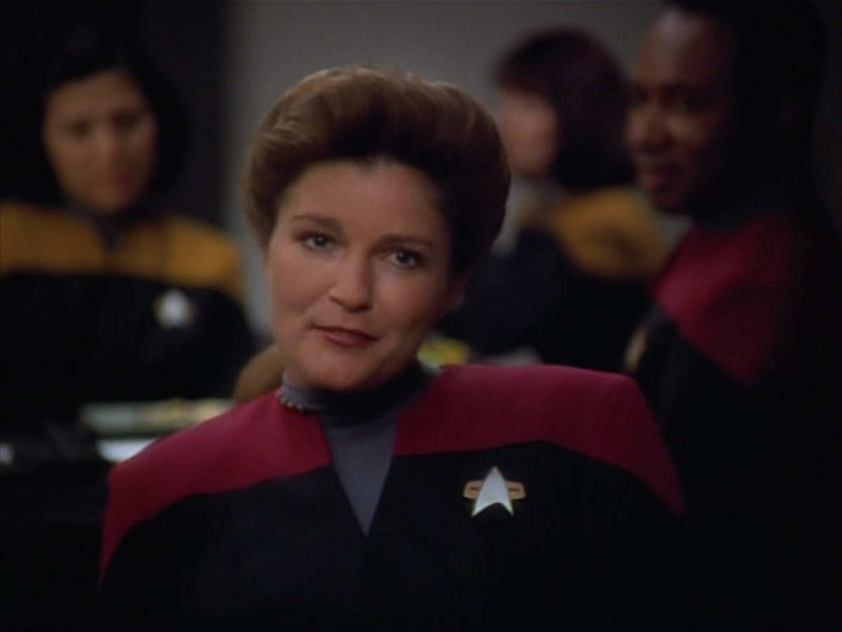 extant_StarTrek_VOY_4x05-Revulsion_00373.jpg