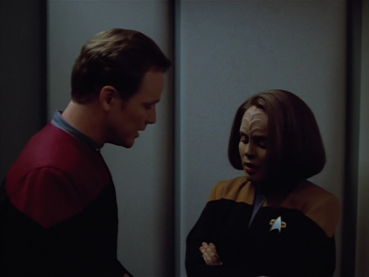 extant_StarTrek_VOY_4x05-Revulsion_00525.jpg