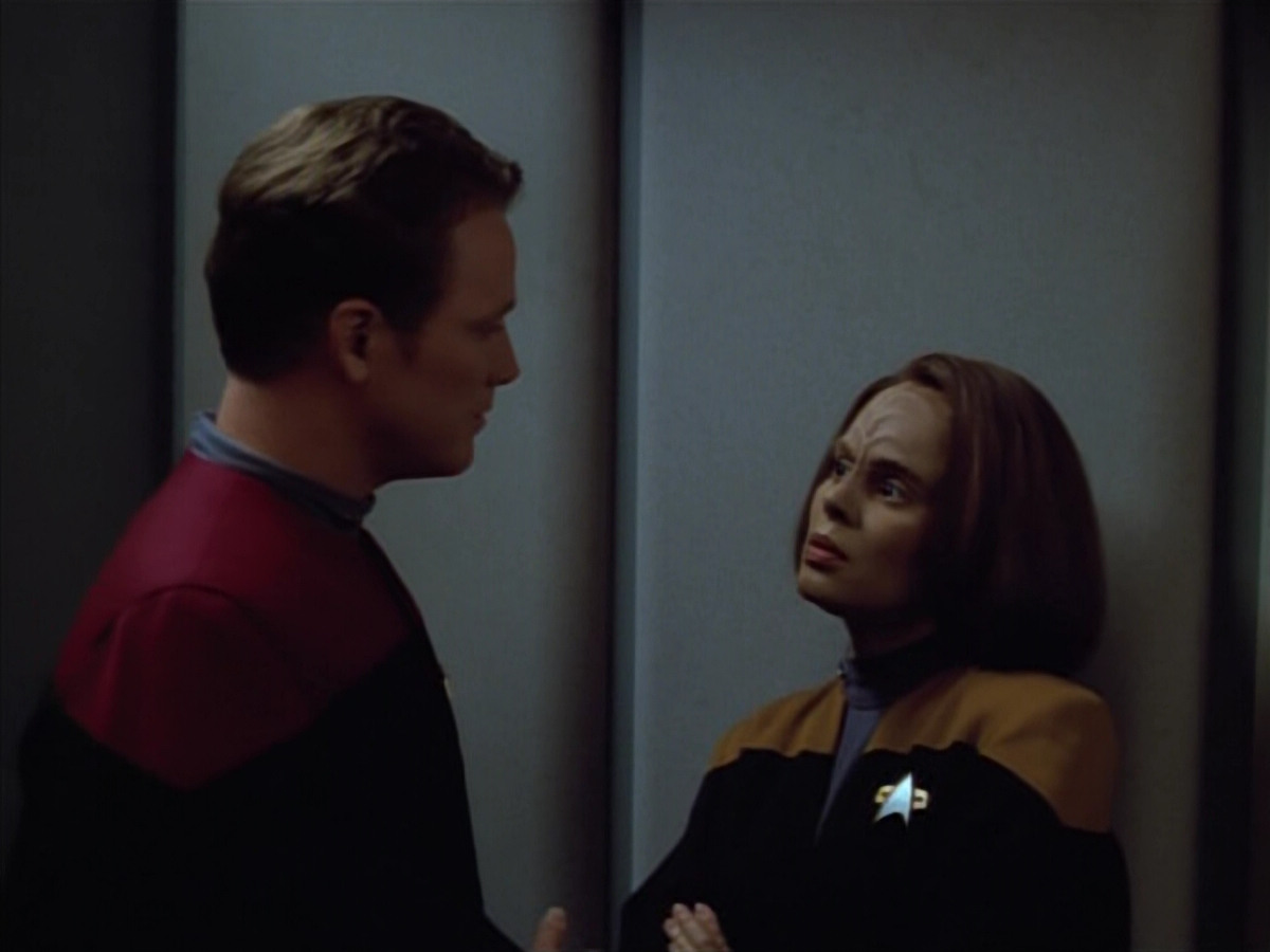 extant_StarTrek_VOY_4x05-Revulsion_00530.jpg