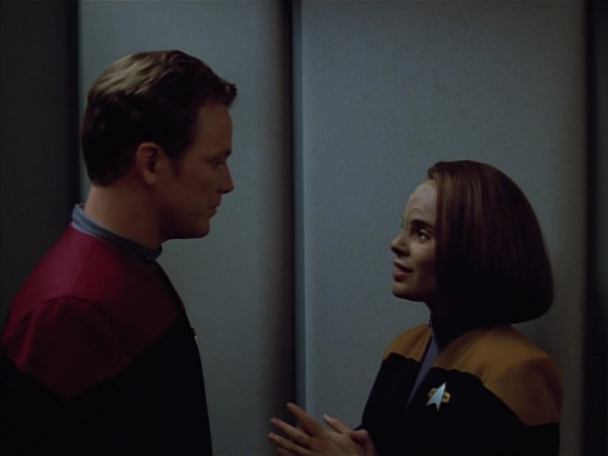 extant_StarTrek_VOY_4x05-Revulsion_00559.jpg