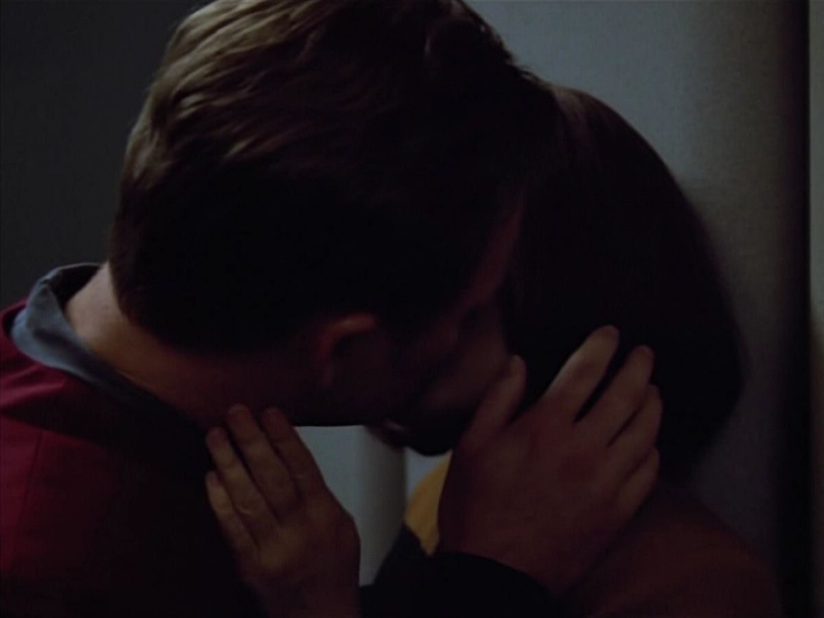 extant_StarTrek_VOY_4x05-Revulsion_00573.jpg