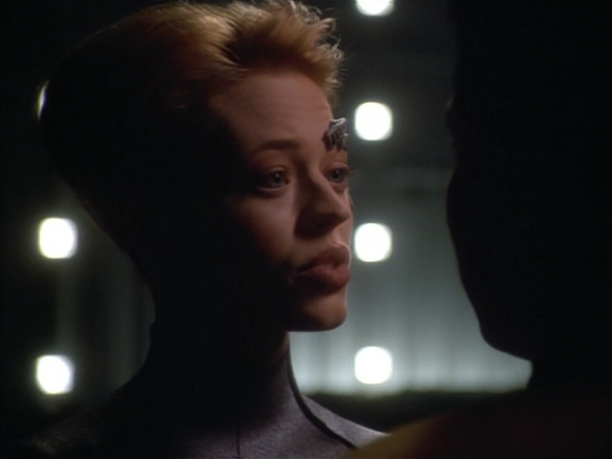 extant_StarTrek_VOY_4x05-Revulsion_00915.jpg