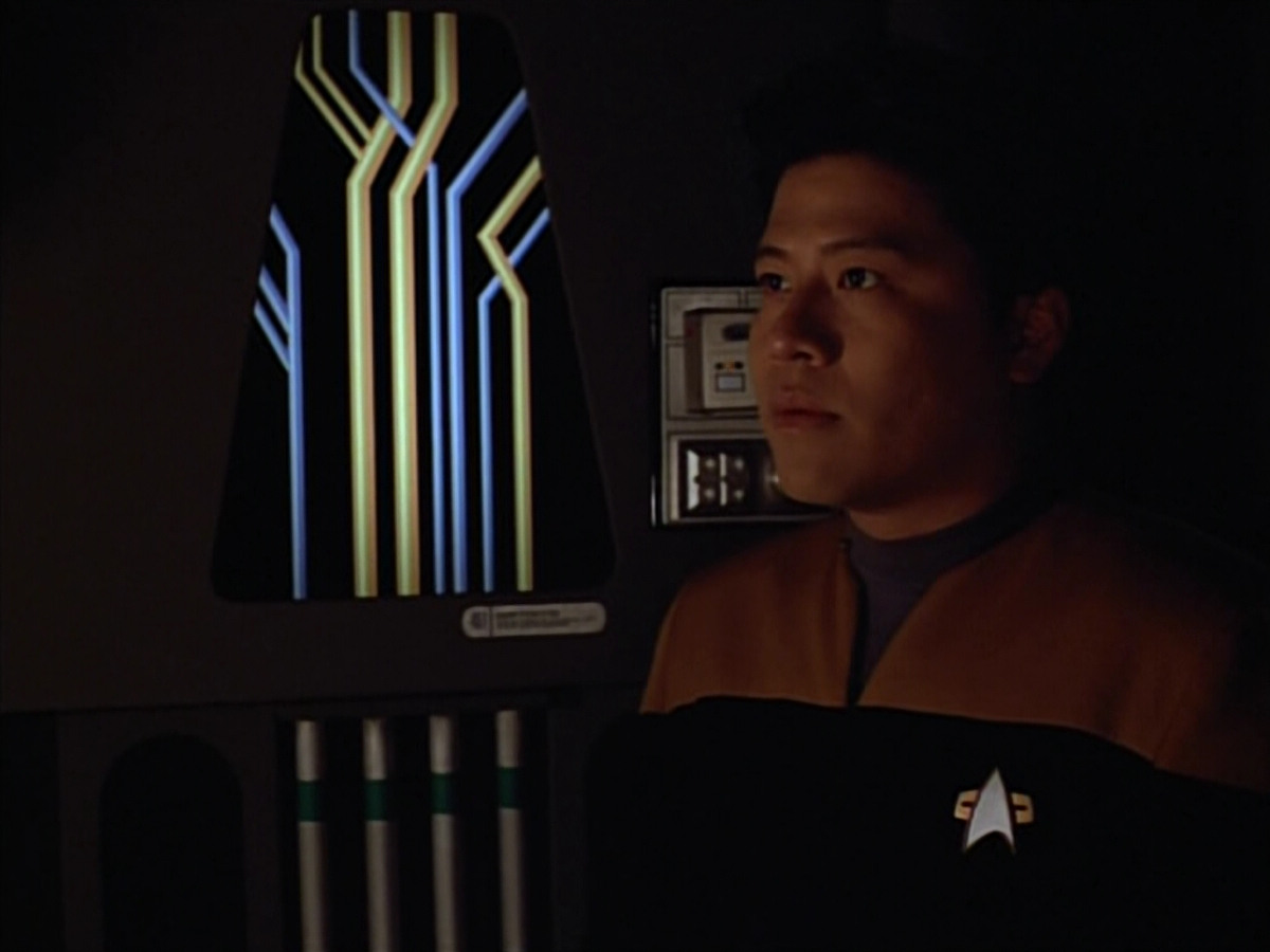 extant_StarTrek_VOY_4x05-Revulsion_01479.jpg