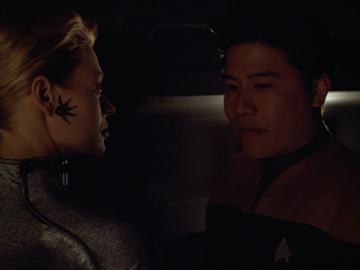 extant_StarTrek_VOY_4x05-Revulsion_01596.jpg