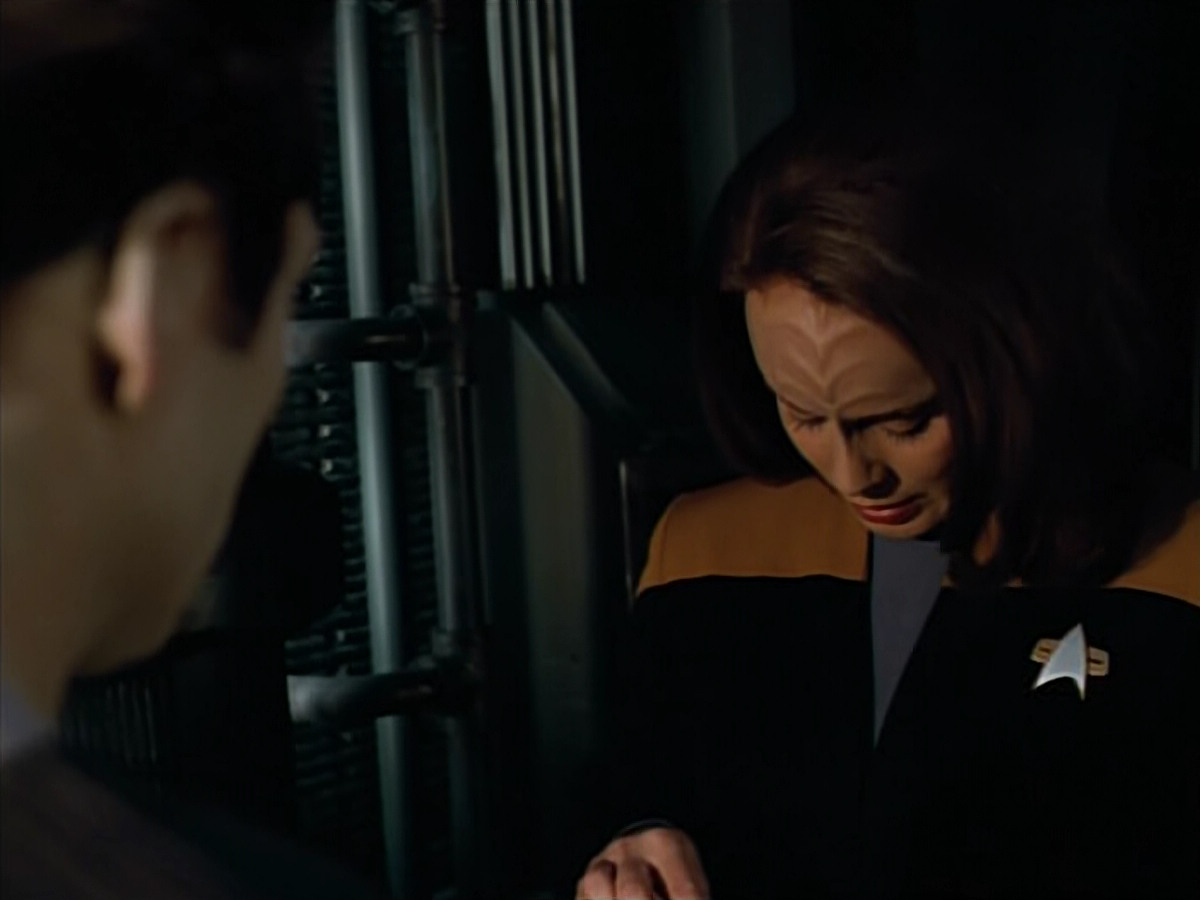 extant_StarTrek_VOY_4x05-Revulsion_01931.jpg
