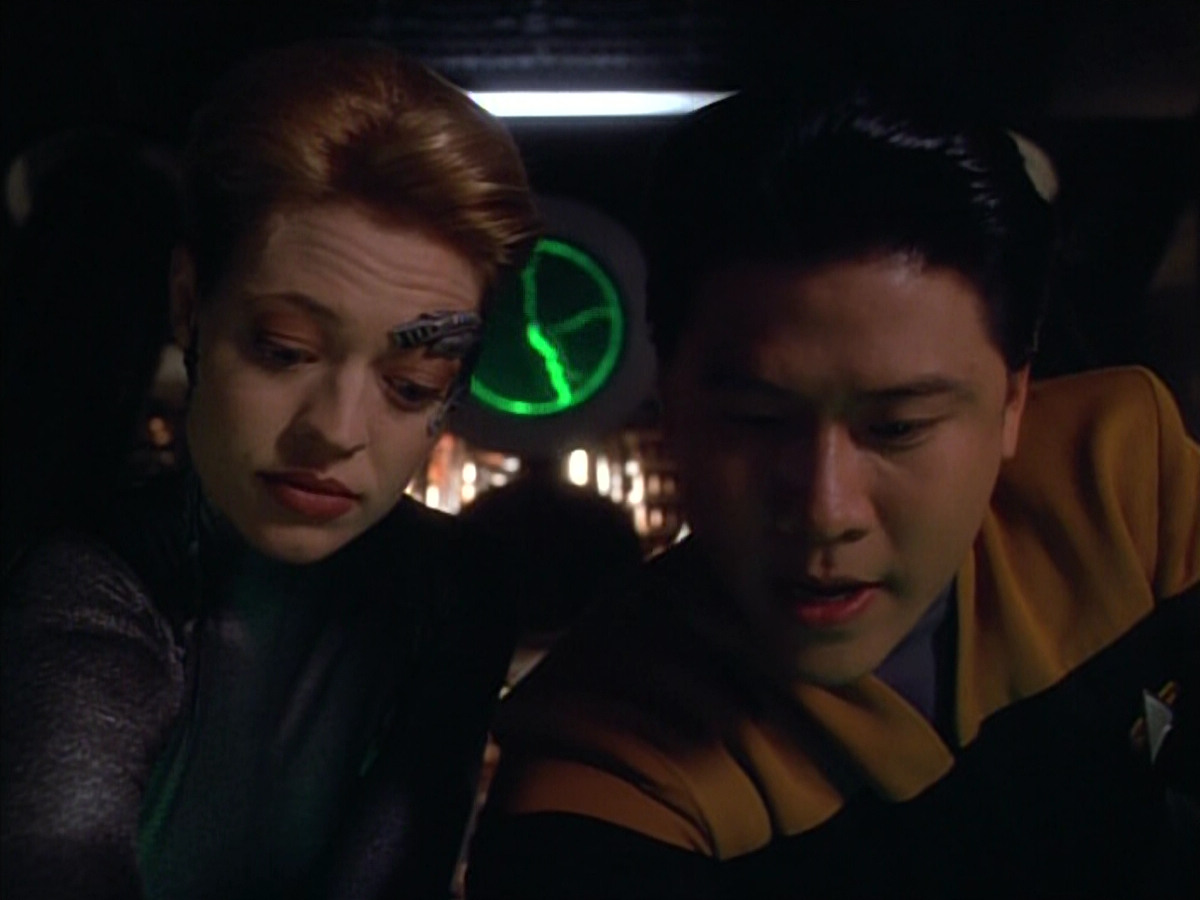extant_StarTrek_VOY_4x05-Revulsion_02536.jpg