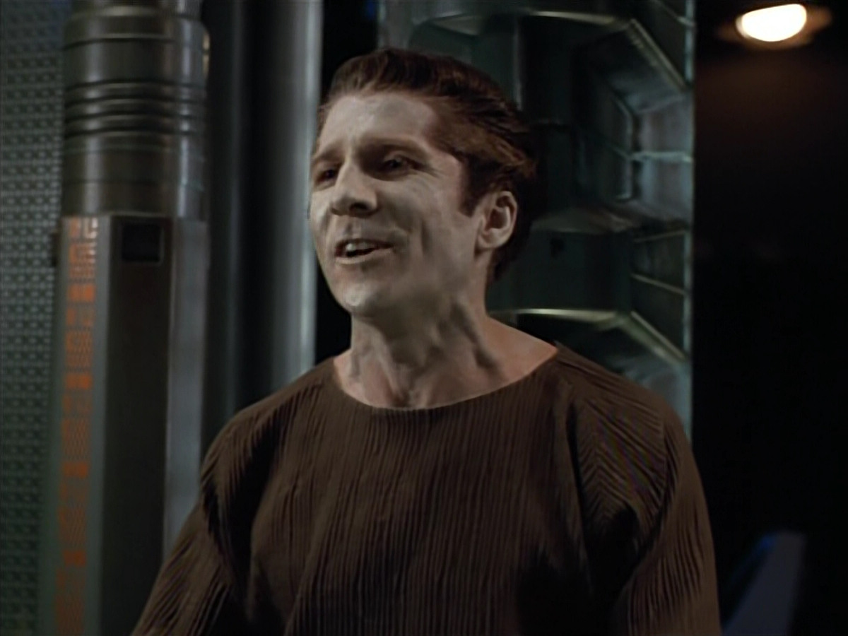 extant_StarTrek_VOY_4x05-Revulsion_03131.jpg
