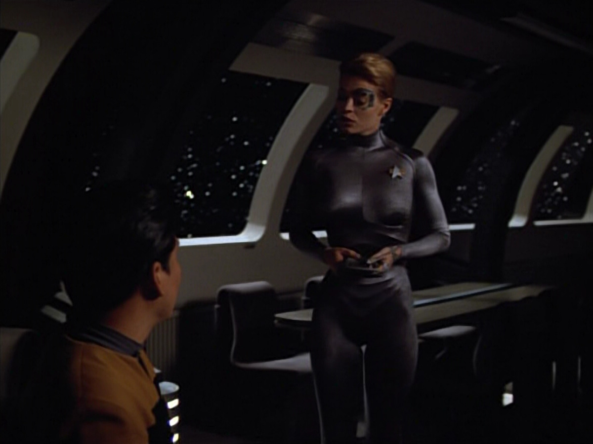 extant_StarTrek_VOY_4x05-Revulsion_03462.jpg