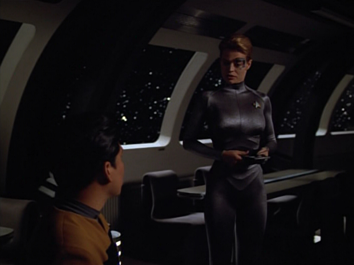 extant_StarTrek_VOY_4x05-Revulsion_03466.jpg