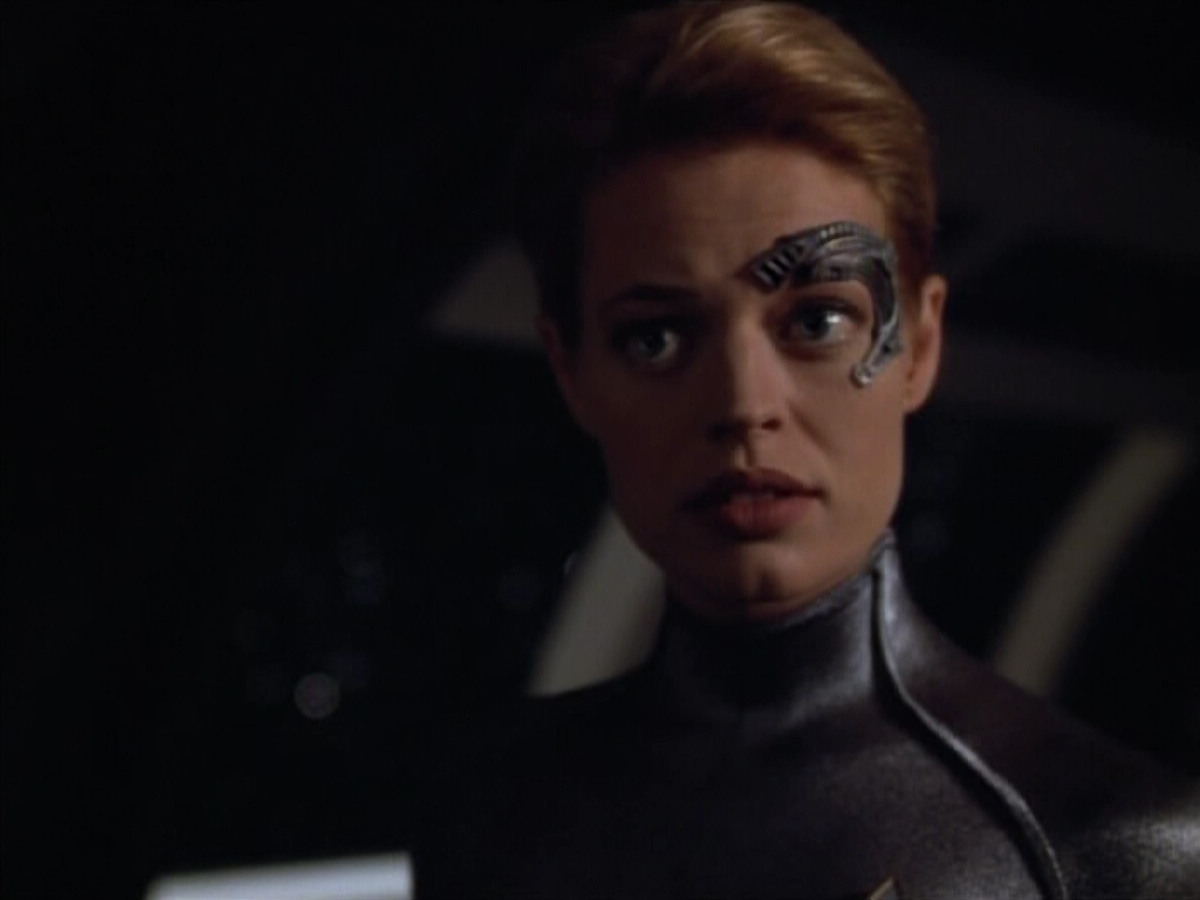 extant_StarTrek_VOY_4x05-Revulsion_03498.jpg