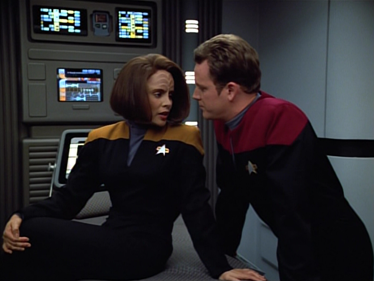 extant_StarTrek_VOY_4x05-Revulsion_04210.jpg