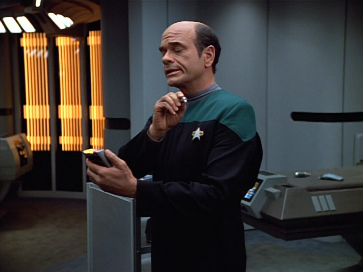 extant_StarTrek_VOY_4x05-Revulsion_04225.jpg