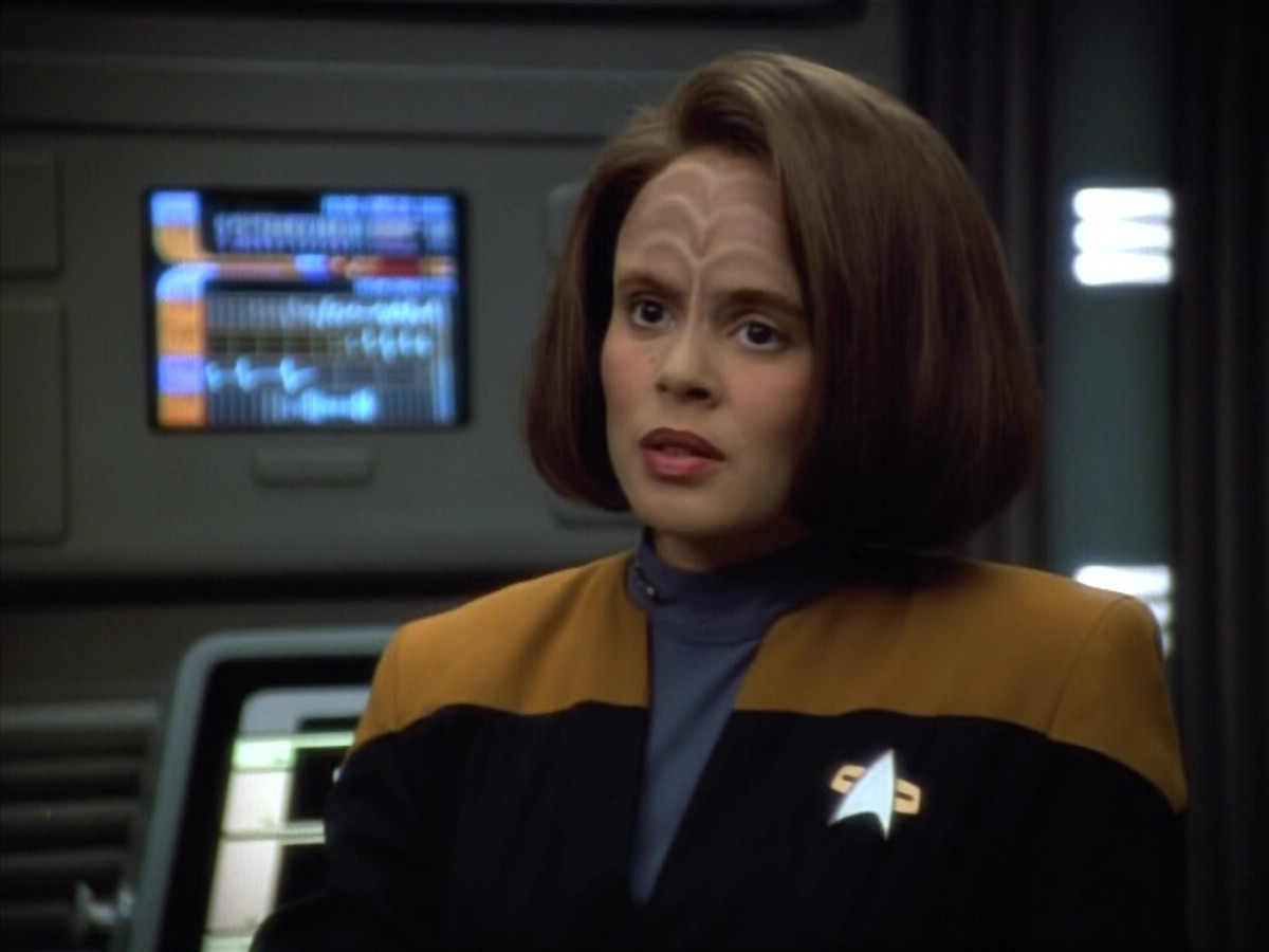 extant_StarTrek_VOY_4x05-Revulsion_04259.jpg