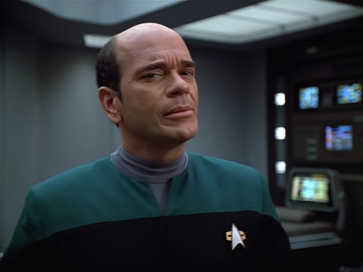 extant_StarTrek_VOY_4x05-Revulsion_04276.jpg