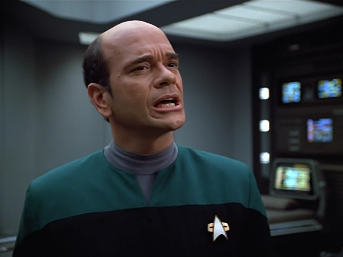 extant_StarTrek_VOY_4x05-Revulsion_04280.jpg