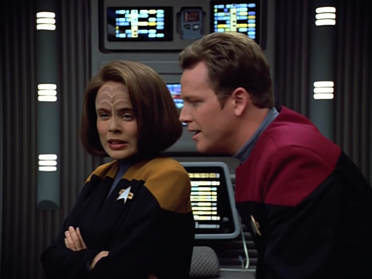 extant_StarTrek_VOY_4x05-Revulsion_04299.jpg