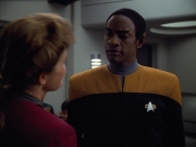 extant_StarTrek_VOY_4x05-Revulsion_00435.jpg