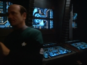 extant_StarTrek_VOY_4x05-Revulsion_02479.jpg