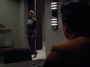 extant_StarTrek_VOY_4x05-Revulsion_03295.jpg