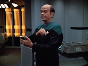 extant_StarTrek_VOY_4x05-Revulsion_04226.jpg