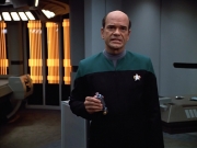 extant_StarTrek_VOY_4x05-Revulsion_04249.jpg