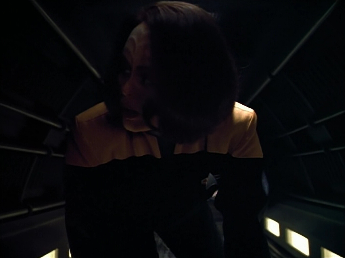 extant_StarTrek_VOY_4x07-ScientificMethod_00019.jpg