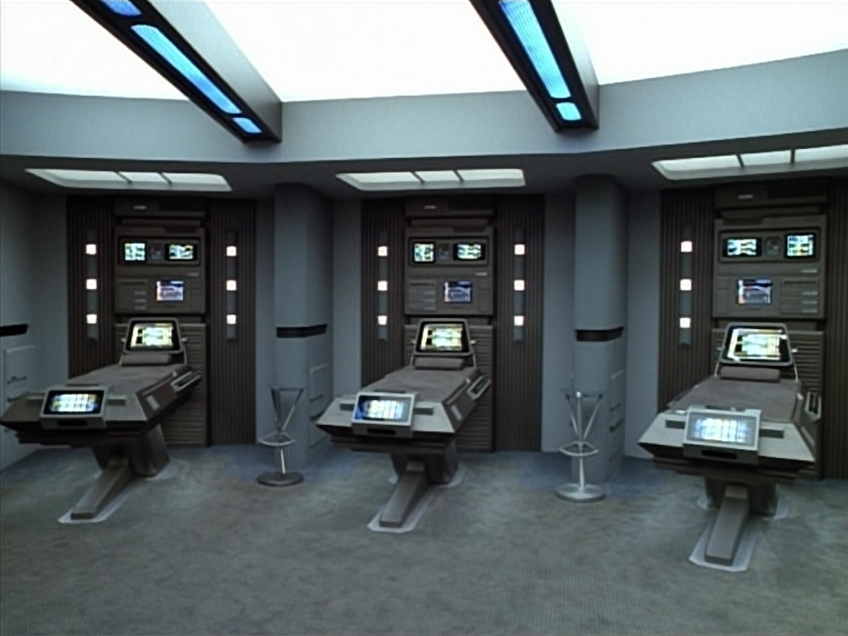 extant_StarTrek_VOY_4x07-ScientificMethod_00245.jpg