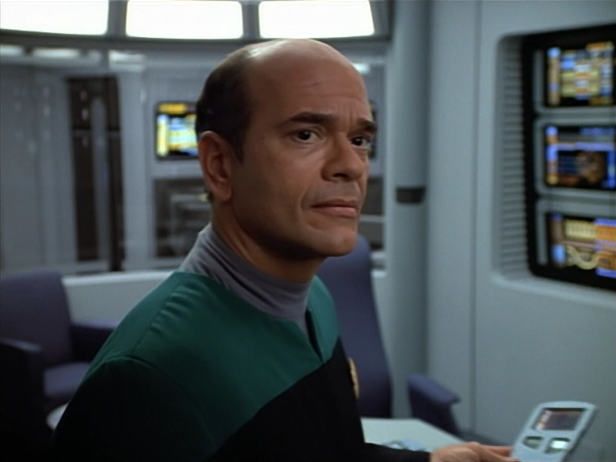 extant_StarTrek_VOY_4x07-ScientificMethod_00258.jpg