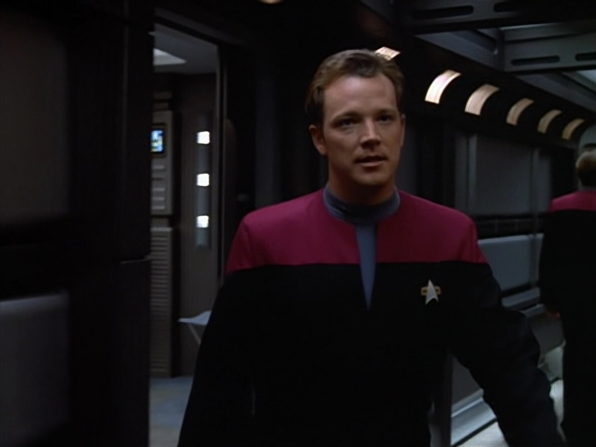 extant_StarTrek_VOY_4x07-ScientificMethod_00264.jpg