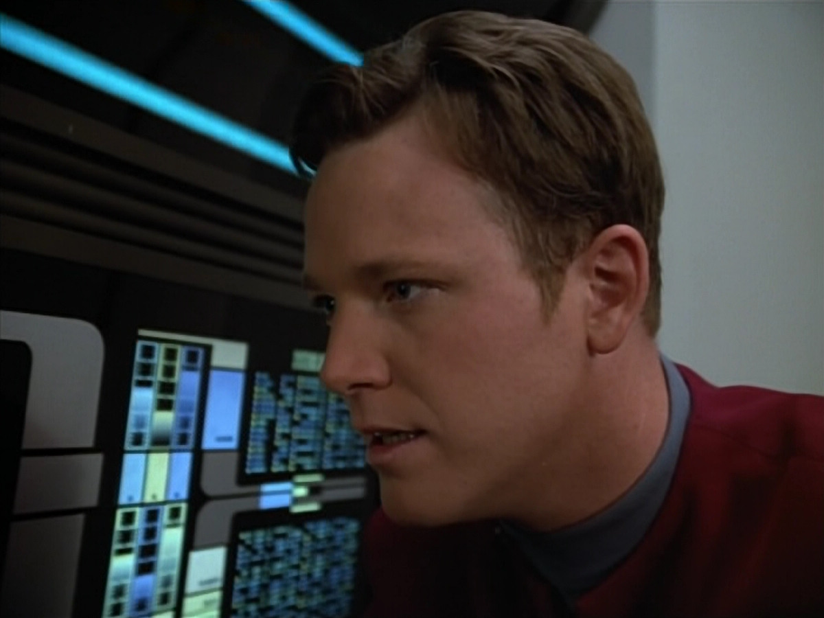 extant_StarTrek_VOY_4x07-ScientificMethod_00317.jpg