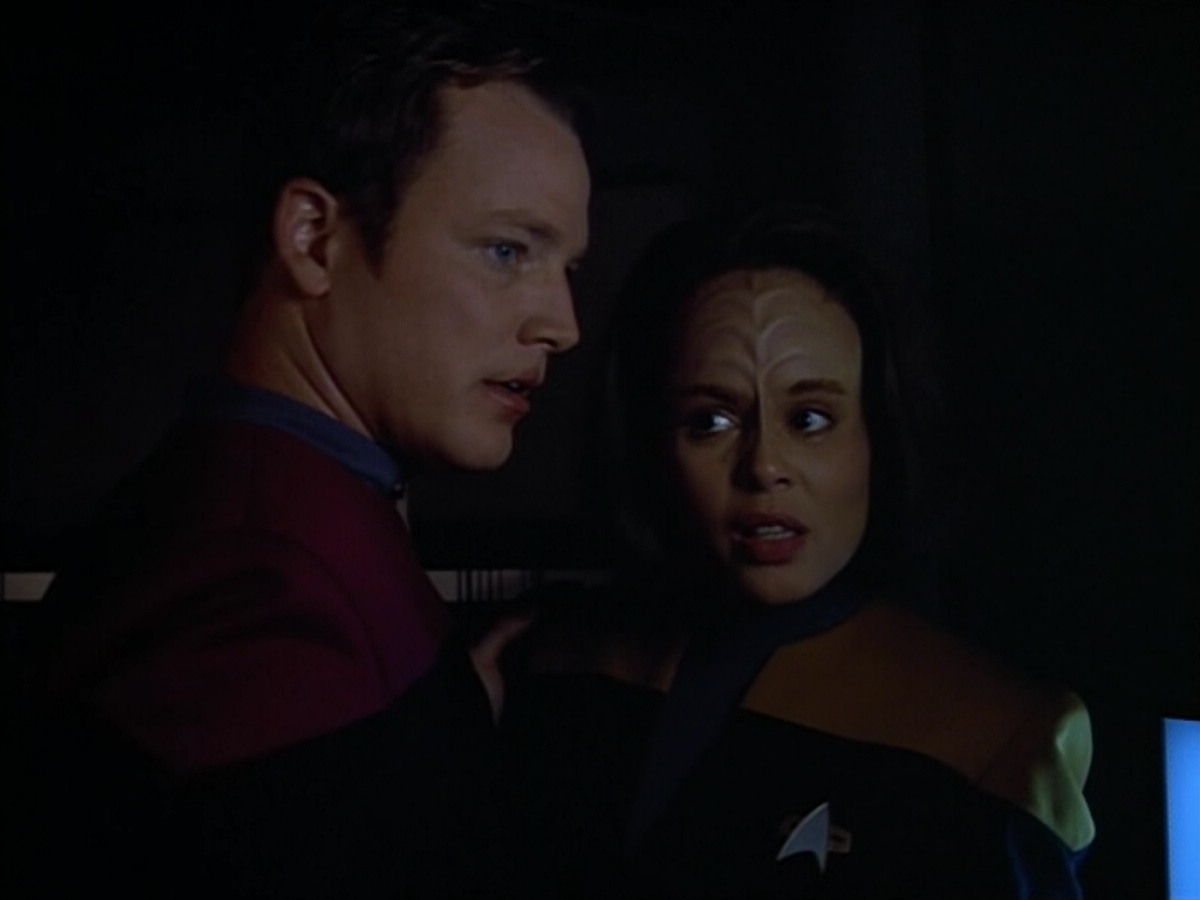 extant_StarTrek_VOY_4x07-ScientificMethod_00411.jpg