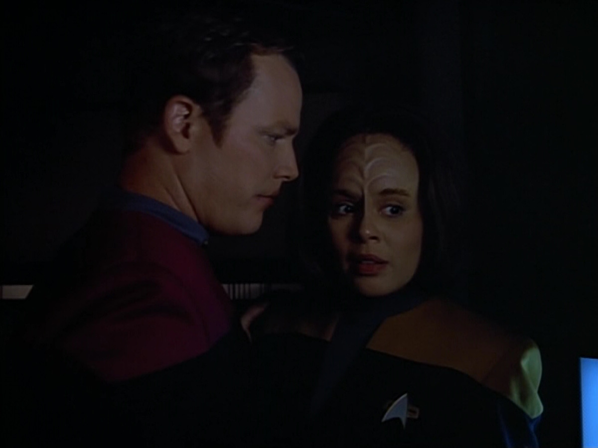 extant_StarTrek_VOY_4x07-ScientificMethod_00413.jpg