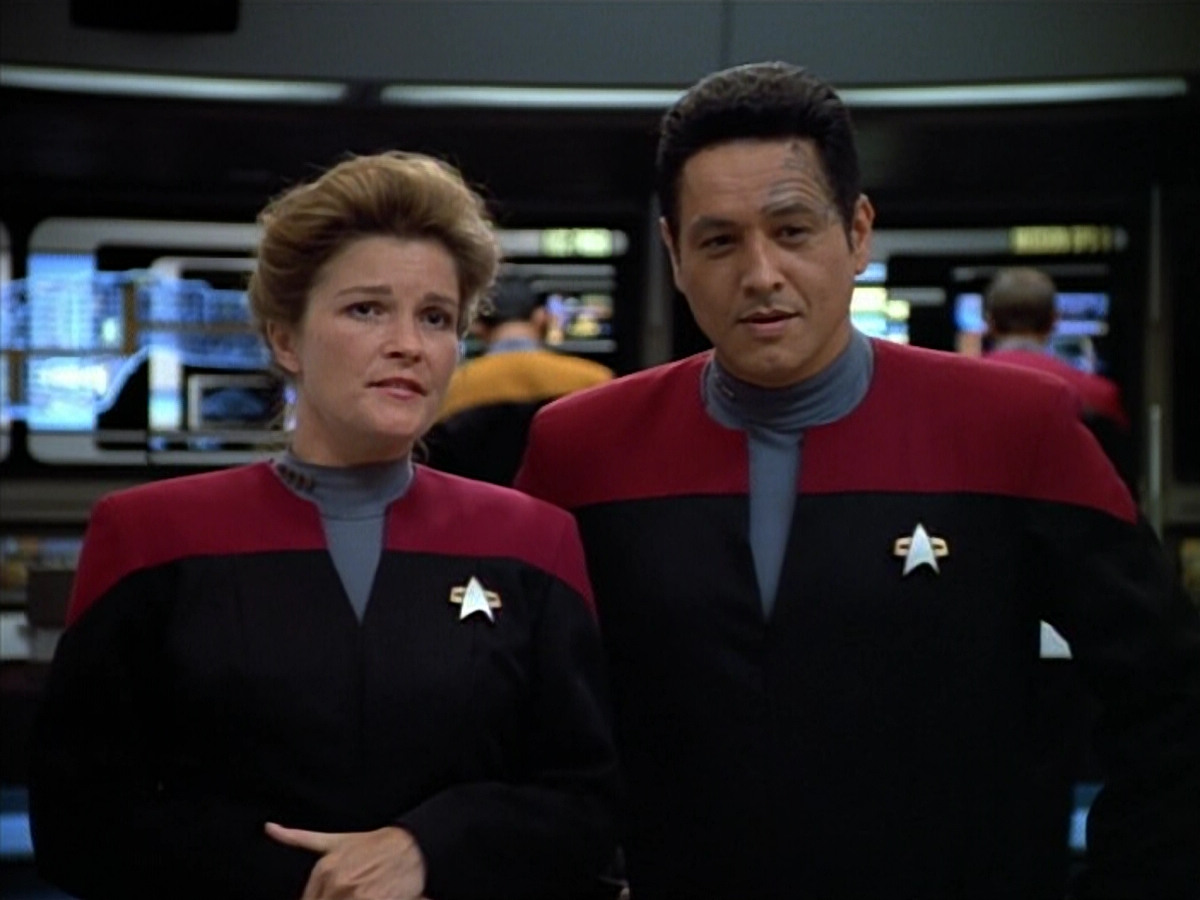 extant_StarTrek_VOY_4x07-ScientificMethod_00763.jpg