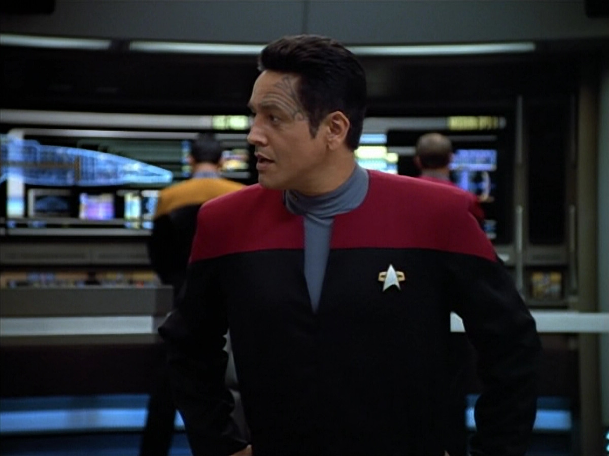 extant_StarTrek_VOY_4x07-ScientificMethod_00770.jpg