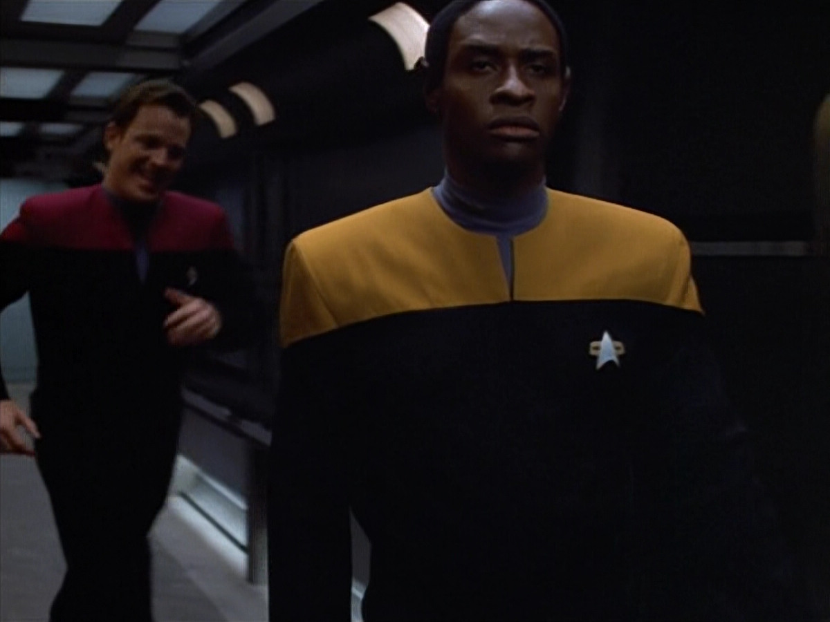 extant_StarTrek_VOY_4x07-ScientificMethod_00898.jpg