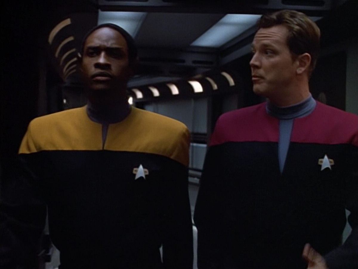 extant_StarTrek_VOY_4x07-ScientificMethod_00928.jpg