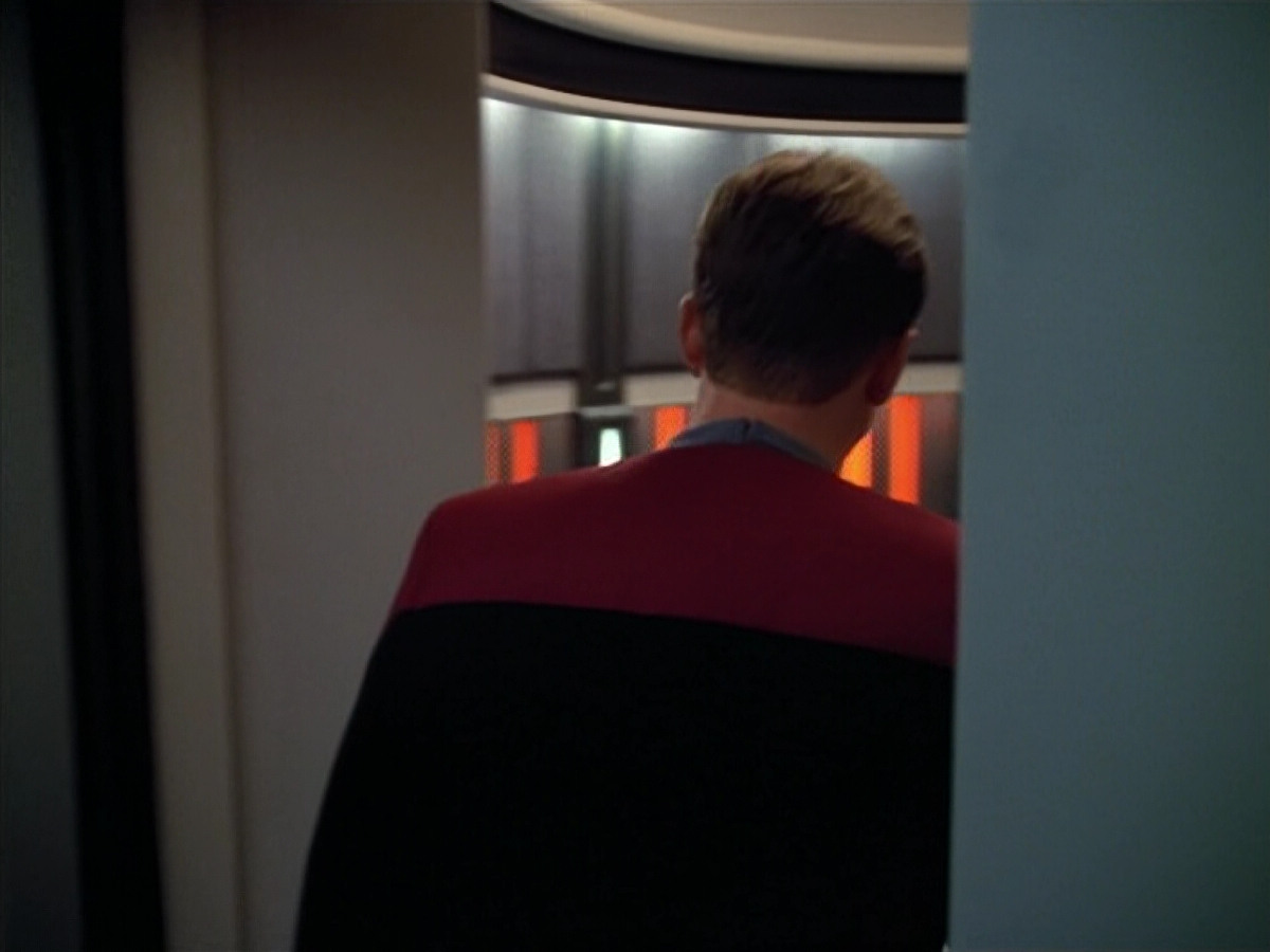 extant_StarTrek_VOY_4x07-ScientificMethod_00973.jpg