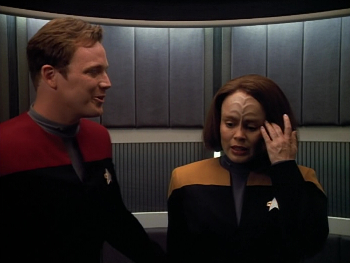 extant_StarTrek_VOY_4x07-ScientificMethod_00992.jpg