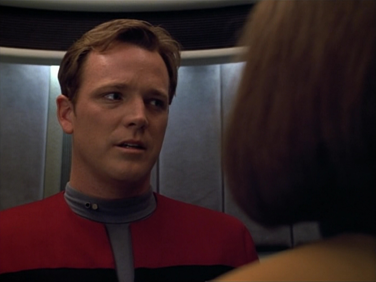 extant_StarTrek_VOY_4x07-ScientificMethod_01015.jpg