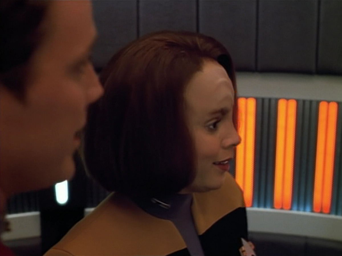 extant_StarTrek_VOY_4x07-ScientificMethod_01031.jpg