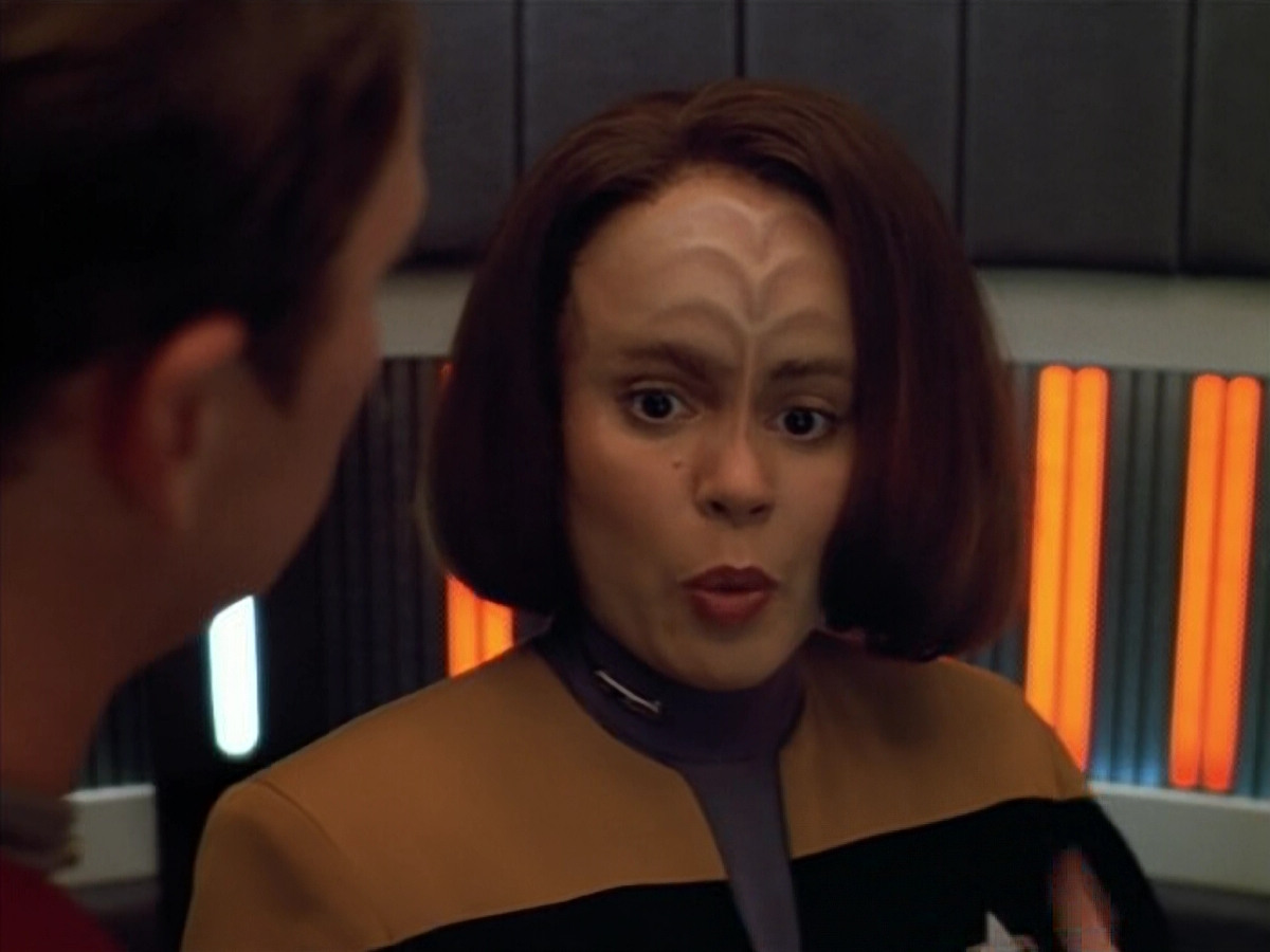 extant_StarTrek_VOY_4x07-ScientificMethod_01039.jpg