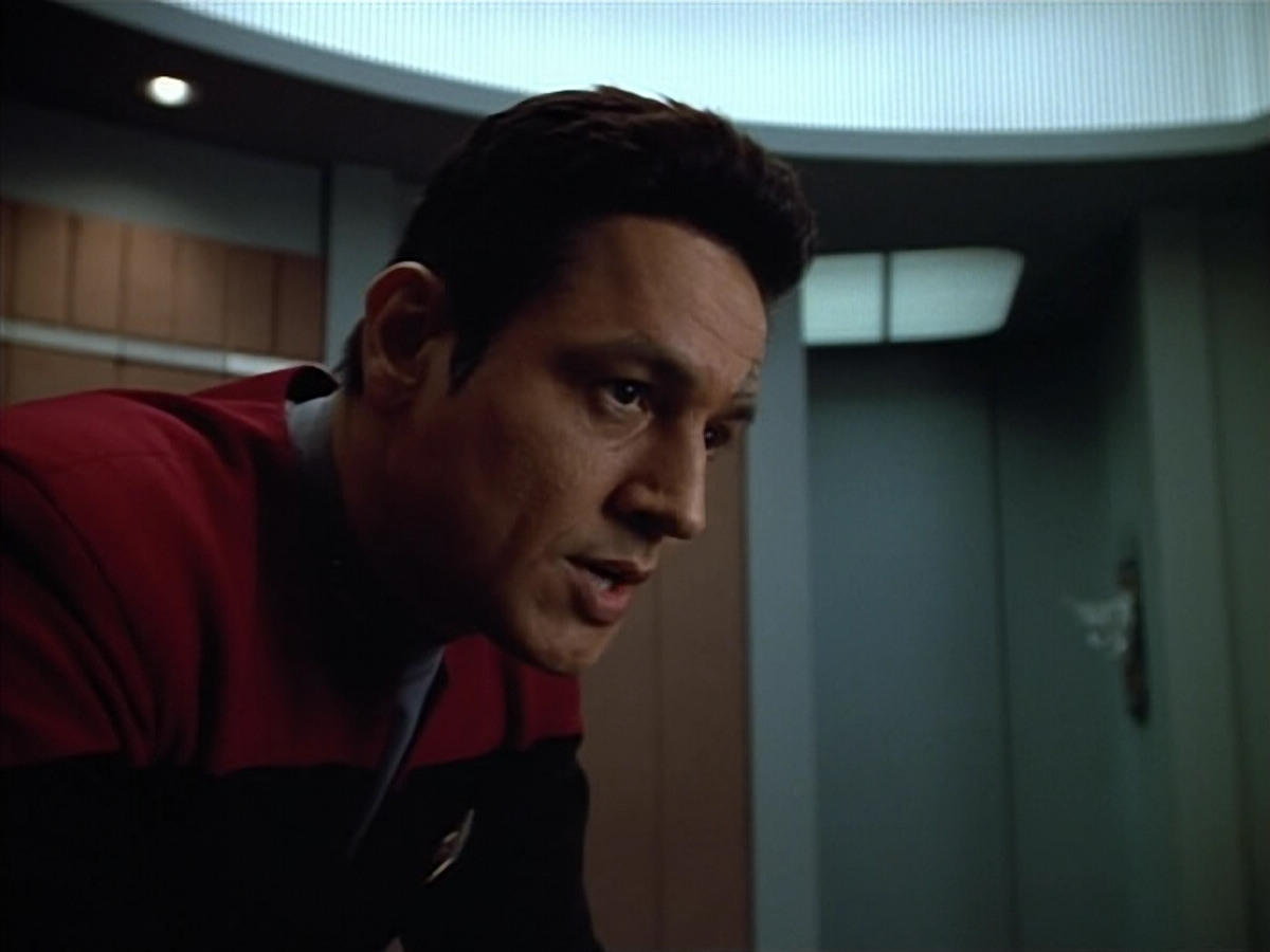 extant_StarTrek_VOY_4x07-ScientificMethod_01099.jpg